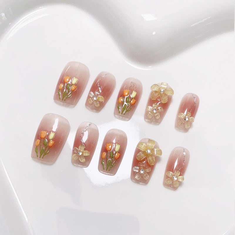 A16 Tulip Flower Short Coffin Press on Nails for Women +tool Kits