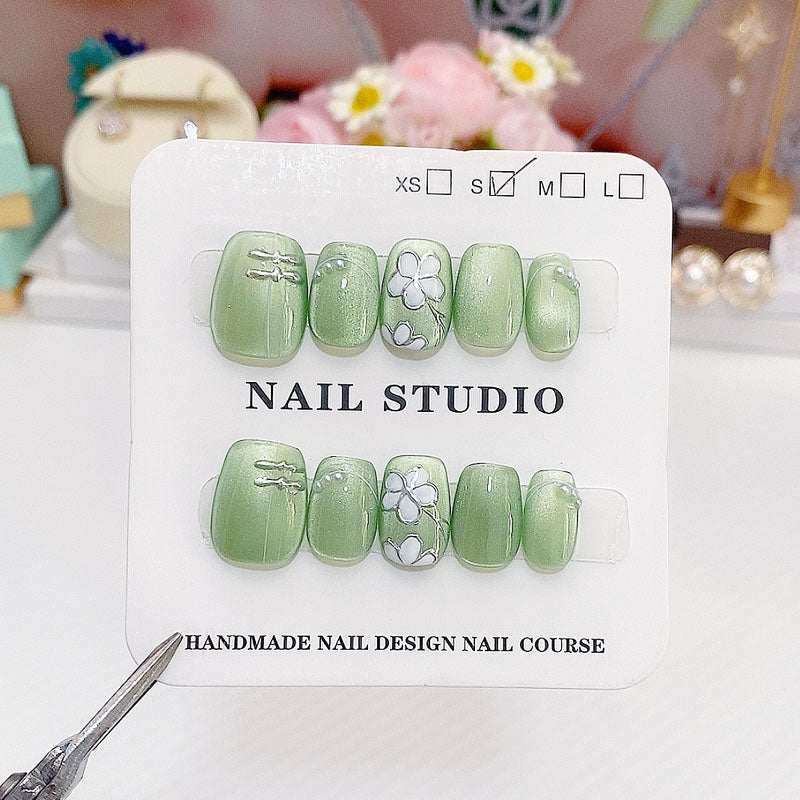 A105 Green Hand Drown Flower Cat Eye Super Short Press on Nails