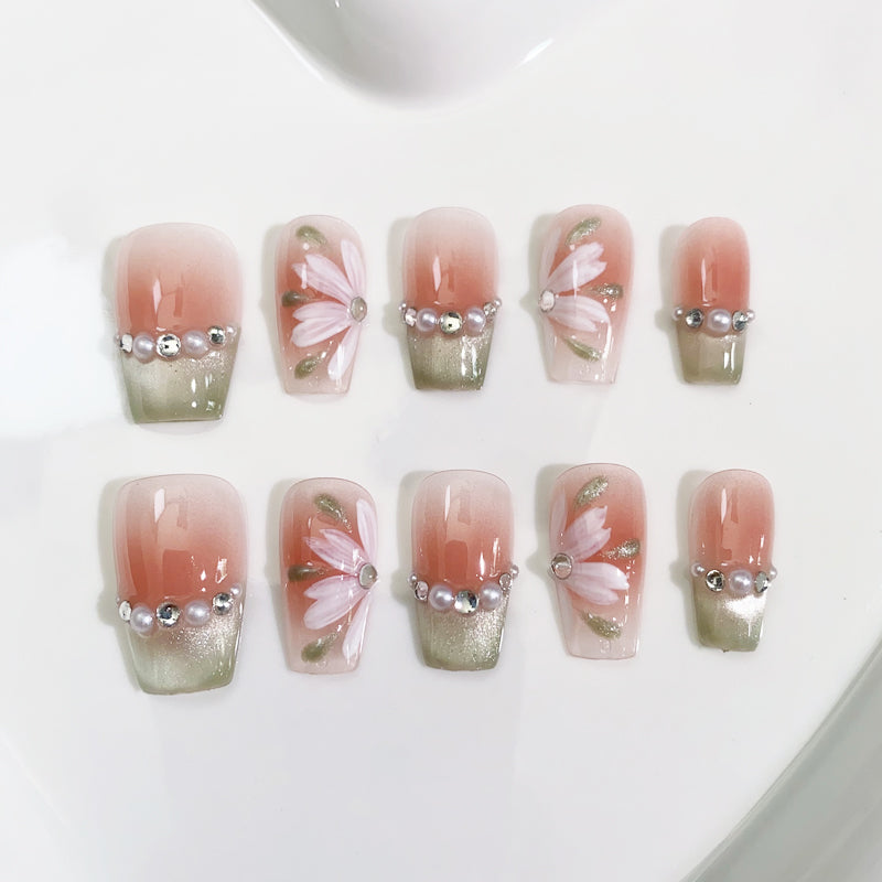 A59 Lovely Flower Short Coffin Press on Nails for Women