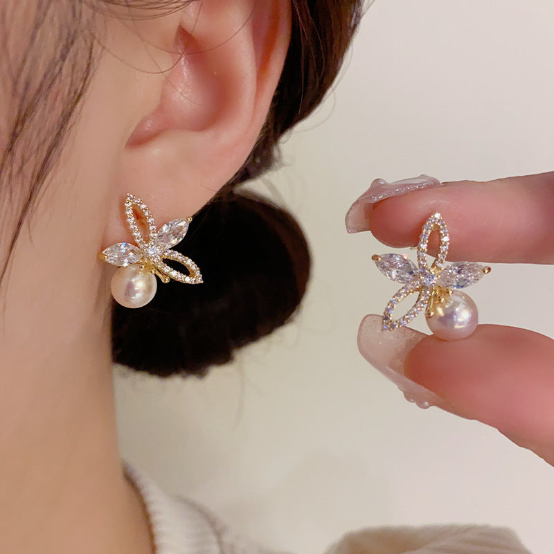 E1009 Flower Pearl Stud Earrings for Women