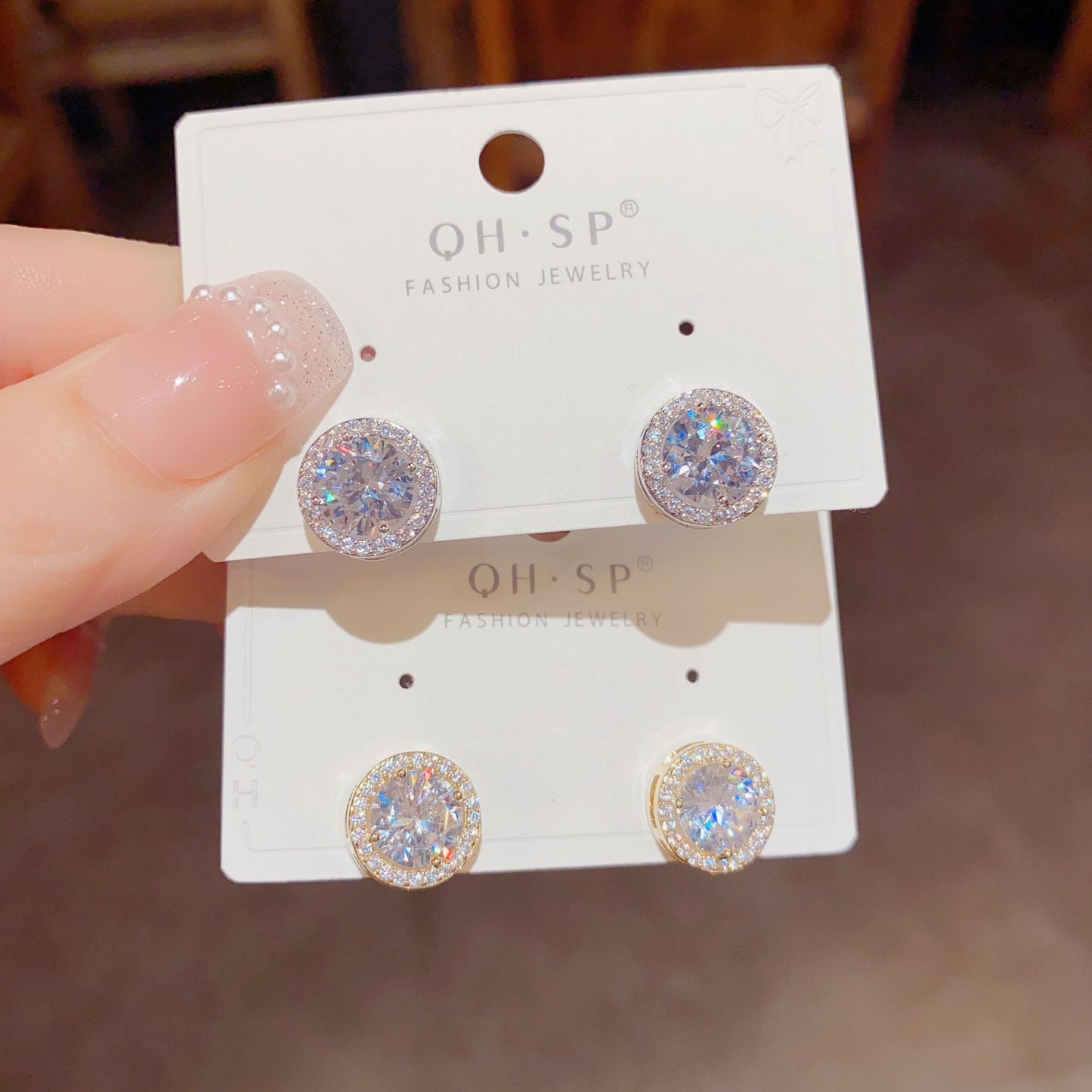 E1007 Fully Zircon Round Stud Earrings