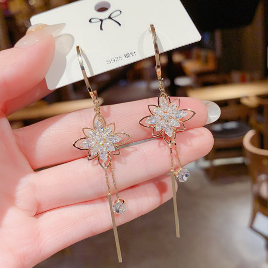 E1011  Long Flower Dangle Earrings